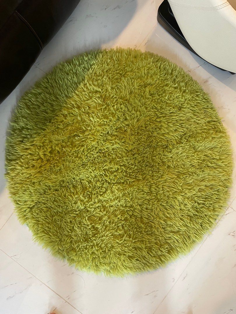 High quality fluffy carpet, Furniture & Home Living, Home Decor