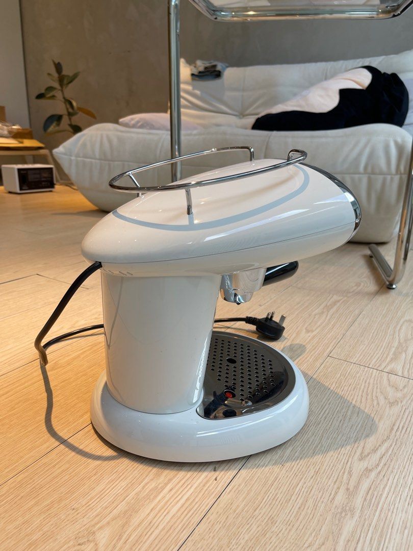 illy X7.1 iperEspresso Capsule Coffee Machine (white), TV & Home