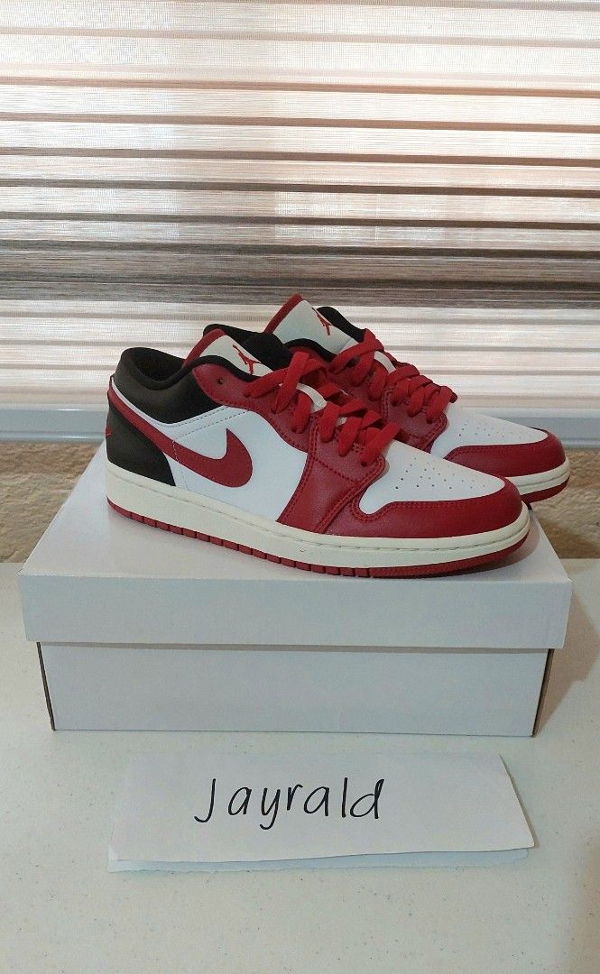 J1 Low Reverse Black Toe, Men's Fashion, Footwear, Sneakers on Carousell