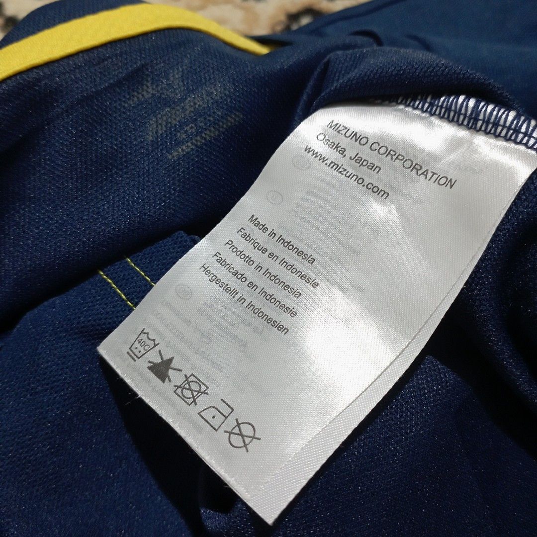 Jersey cowok MIZUNO Olah Raga Baju Olahraga di Carousell
