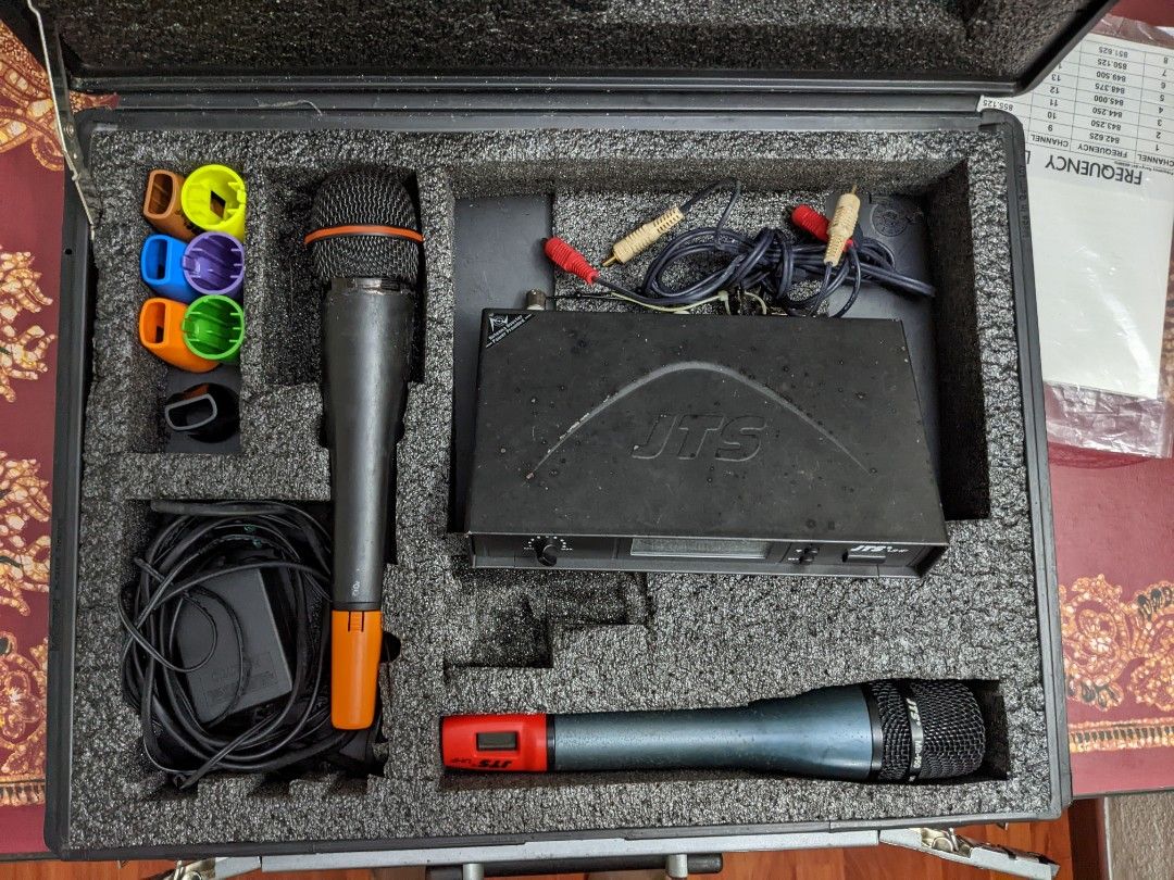 JTS Wireless Microphone, Audio, Microphones on Carousell