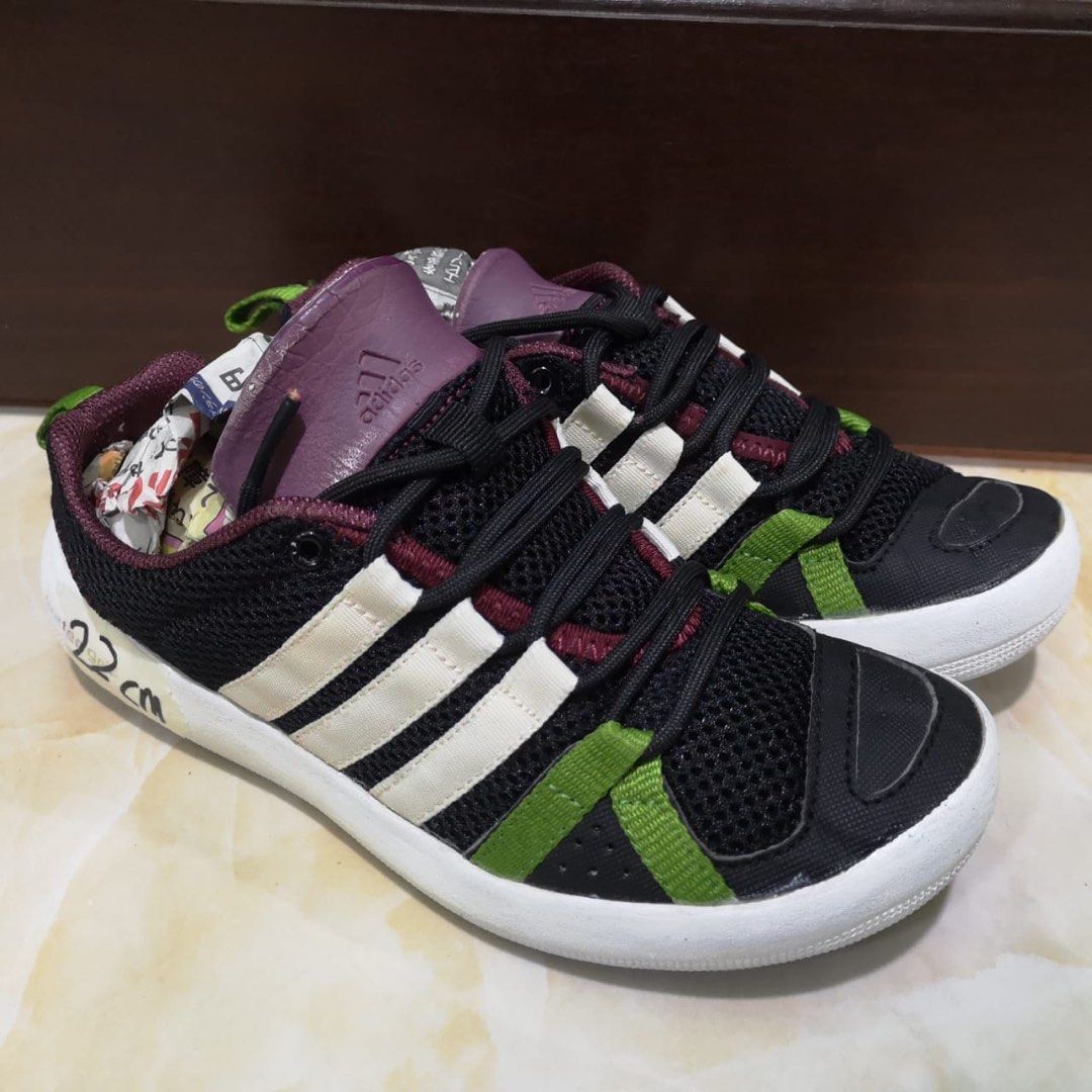 Kasut adidas kids 2025