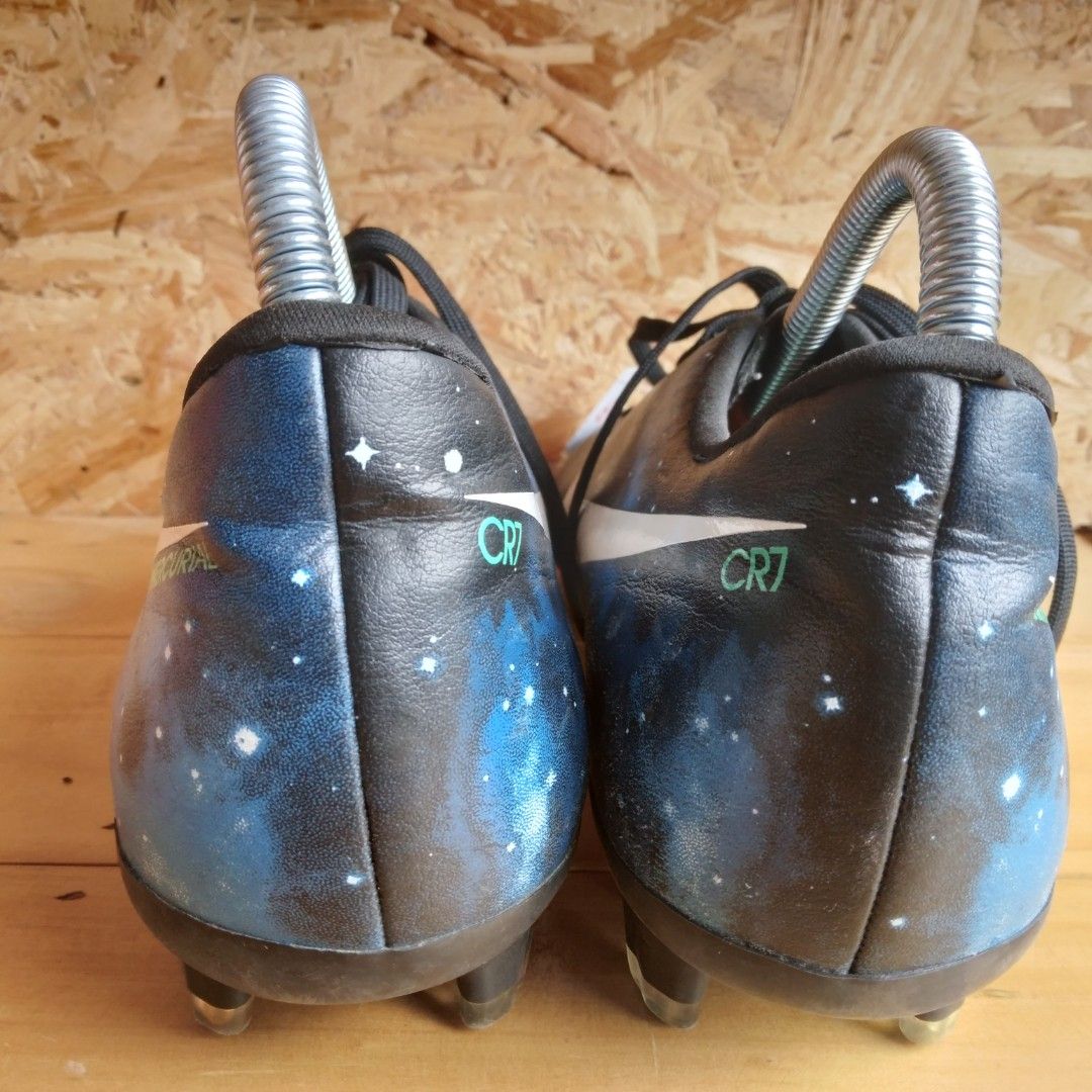 kasut bola nike cr7