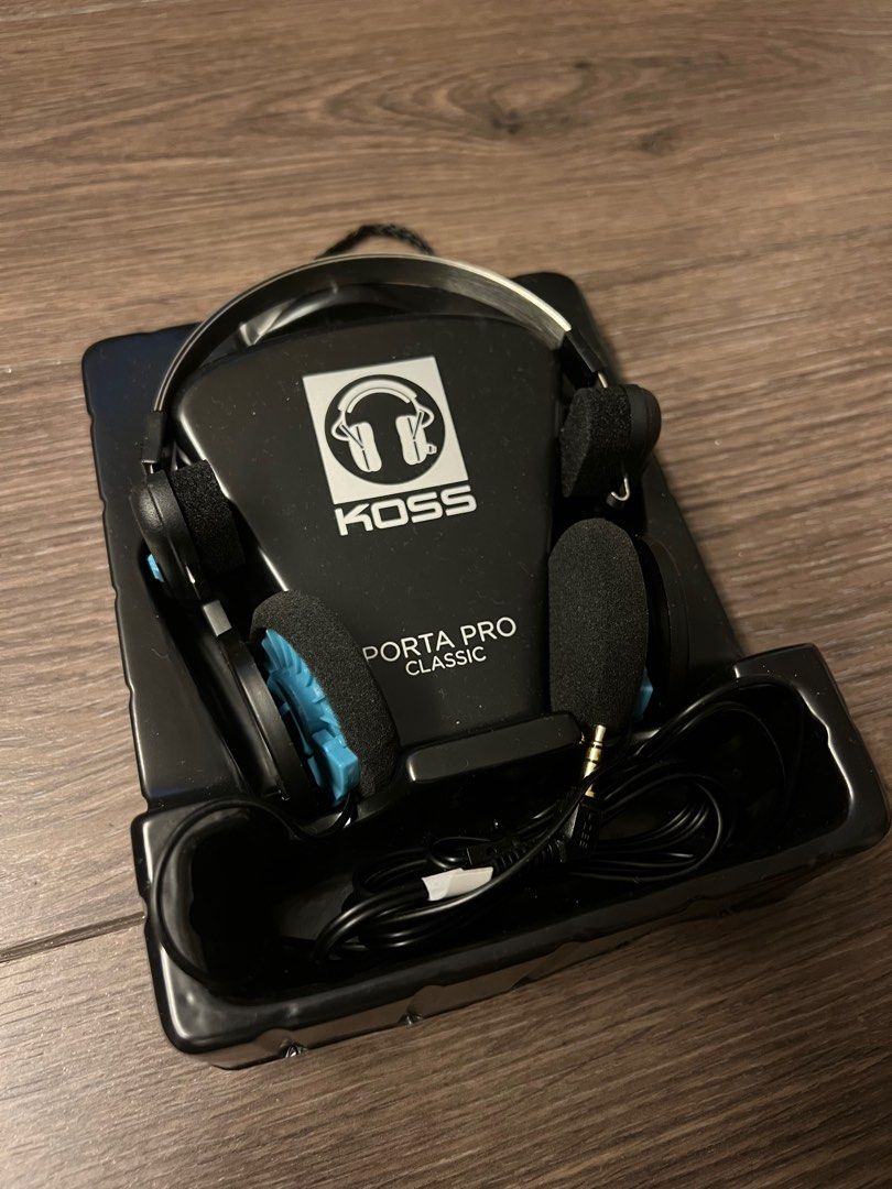 Koss porta pro shop fake