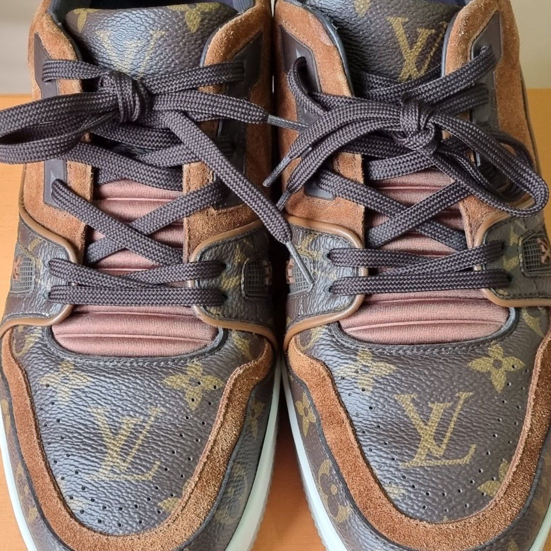 Louis Vuitton Arclight Trainer Monogram 2023 ORIGINAL Complete set with  Box, Women's Fashion, Footwear, Sneakers on Carousell