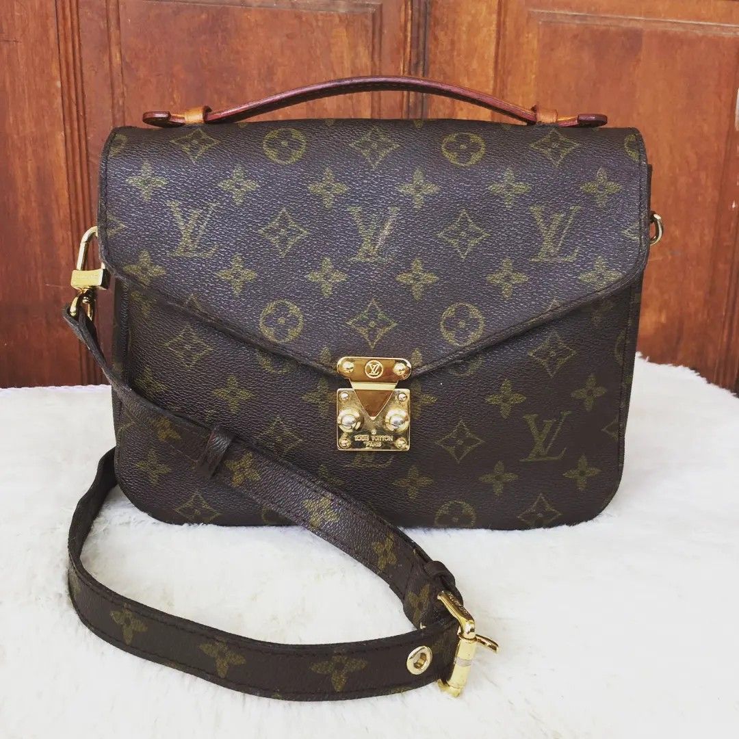 Louis Vuitton LV Loop bag, Luxury, Bags & Wallets on Carousell