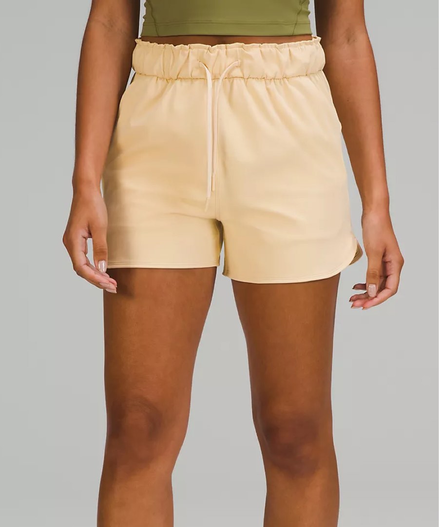 Lululemon speed up shorts low rise 2.5” ripened raspberry size 8, Women's  Fashion, Activewear on Carousell