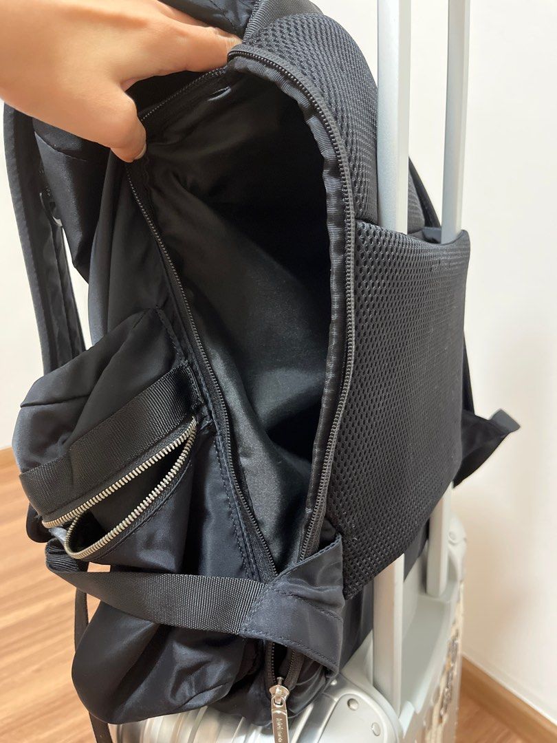 Lululemon Wanderlust Backpack (Black), Men's Fashion, Bags, Backpacks
