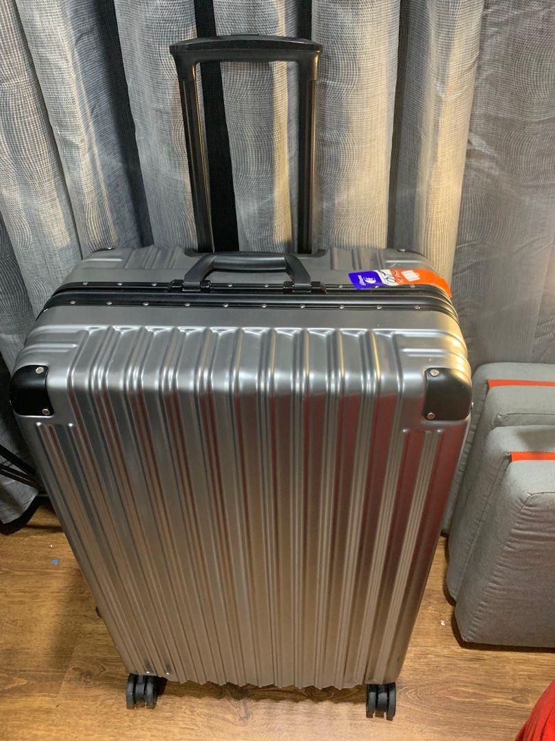 Lushberry luggage 2025