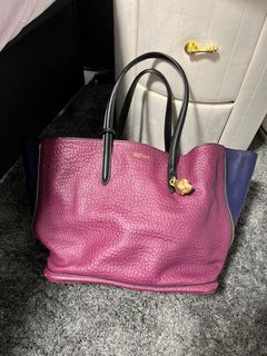 (Category: ) located in . Submitted by luxury_authentic (Listing ID 1196755242, Image 1). Description: .