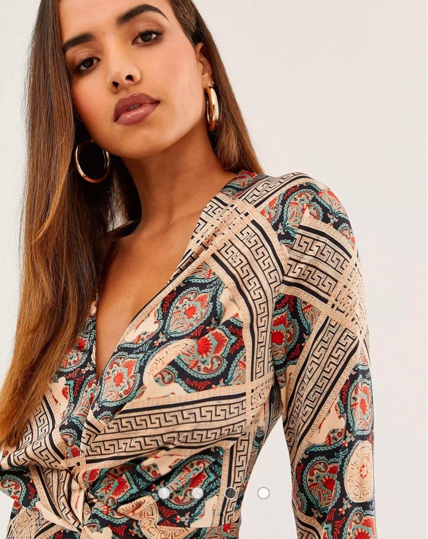 MISSGUIDED TWIST FRONT DRESS Women s Fashion Dresses Sets Dresses on Carousell