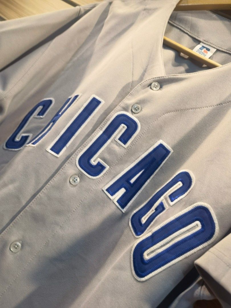 Vintage Chicago Cubs Jersey - Russell Athletic, Men's Fashion, Tops & Sets,  Tshirts & Polo Shirts on Carousell