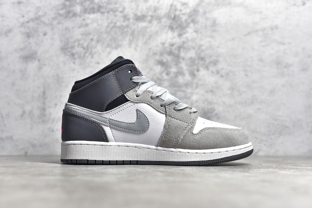 White grey on sale jordan 1