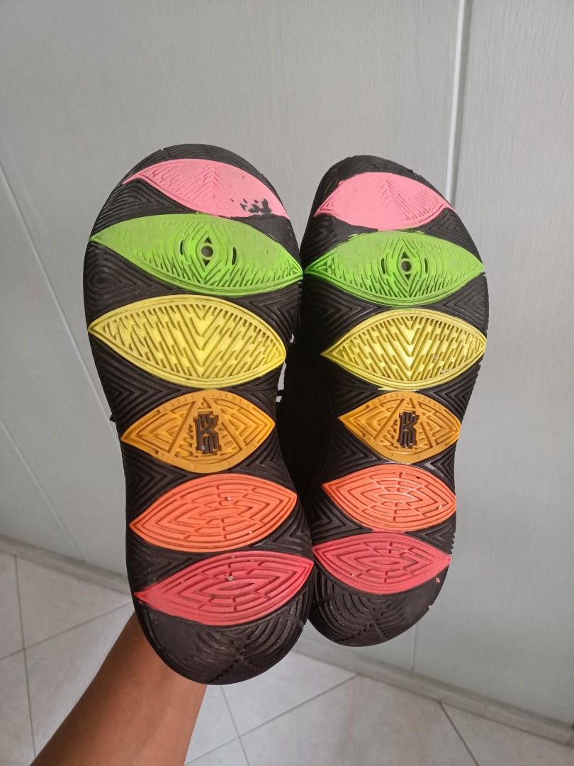 Rainbow clearance kyrie 4