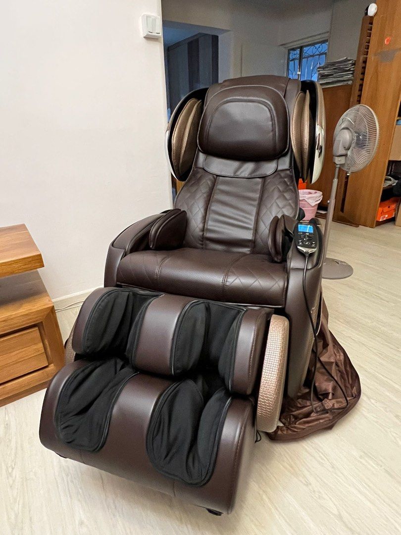 OSIM uMagic Massage Chair, Health Nutrition, Massage Devices on - Main Image