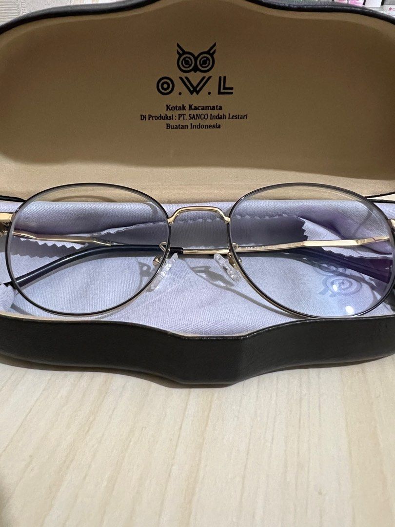 Preloved Frame Kacamata OWL Eyewear, Fesyen Pria, Aksesoris, Kacamata