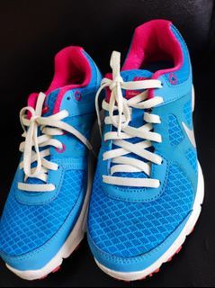 Nike running shoes for women preloved