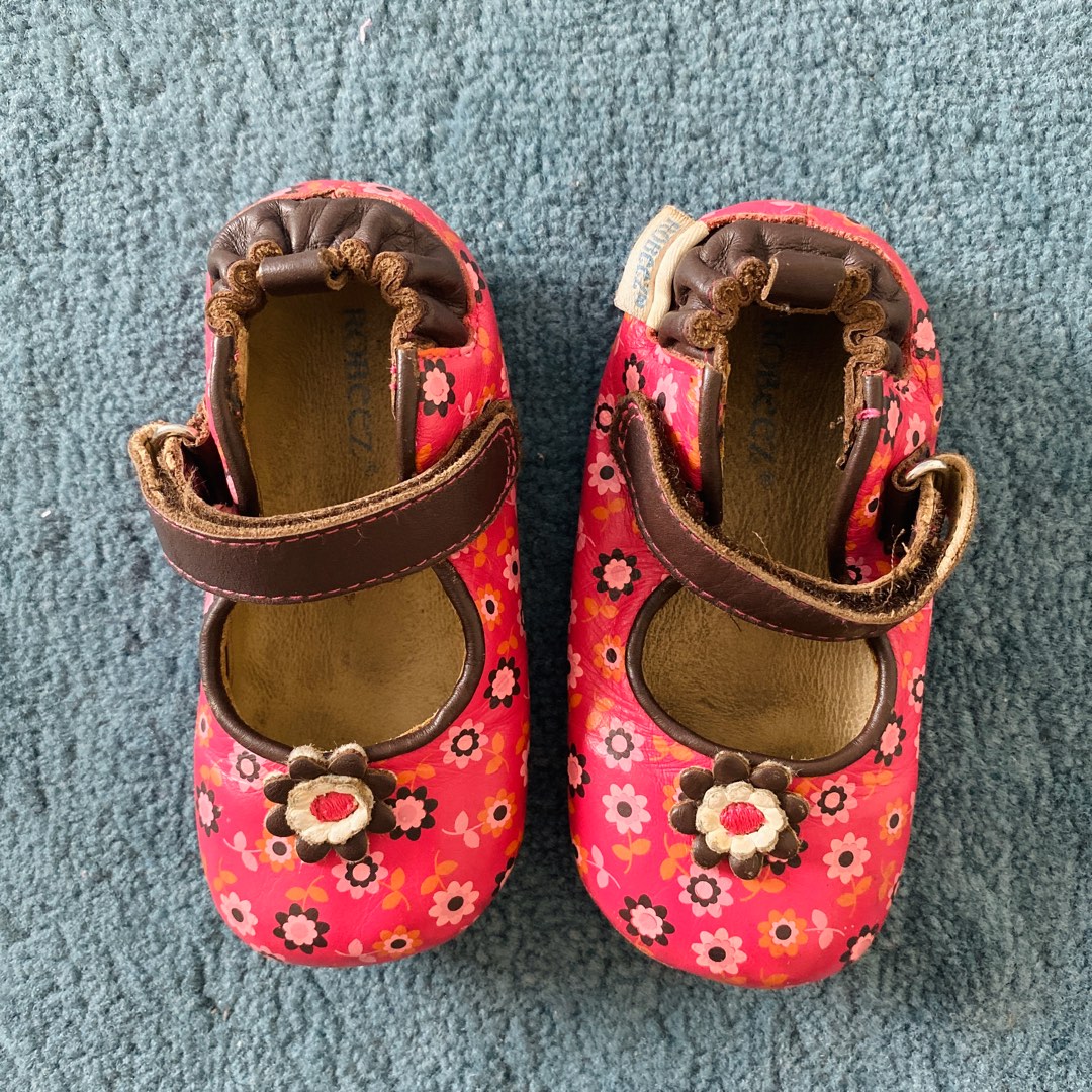 Robeez sales baby moccasins