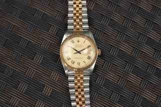 (Category: ) located in . Submitted by geartrain (Listing ID 1196728133, Image 1). Description: .
