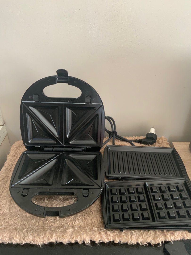 Russell Hobbs Sandwich maker 3 in 1, TV & Home Appliances, Kitchen