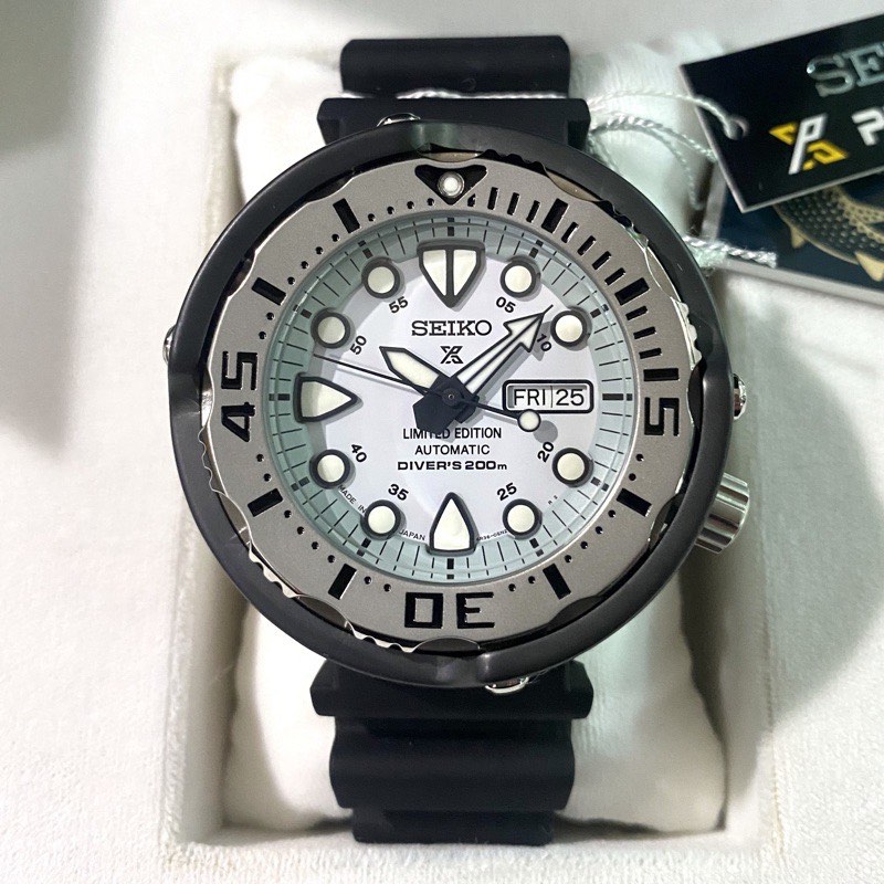 Seiko Zimbe 3 SRPA47J1 Men s Fashion Watches Accessories