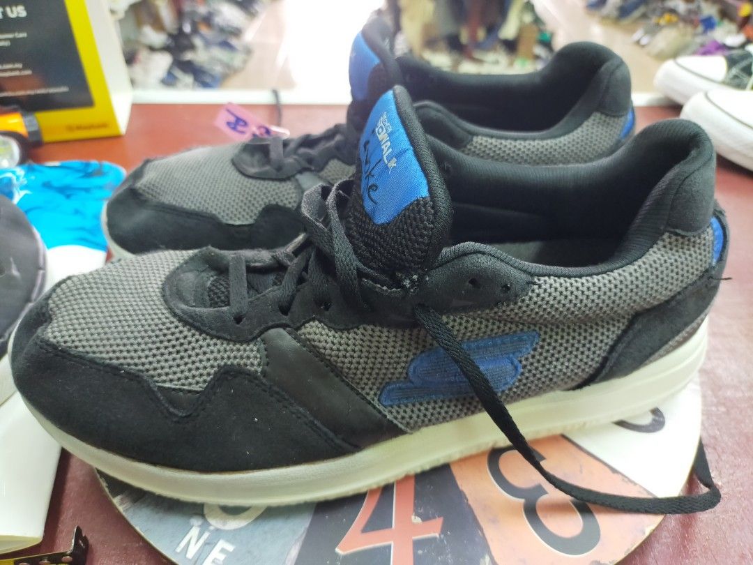 Skechers evoke clearance