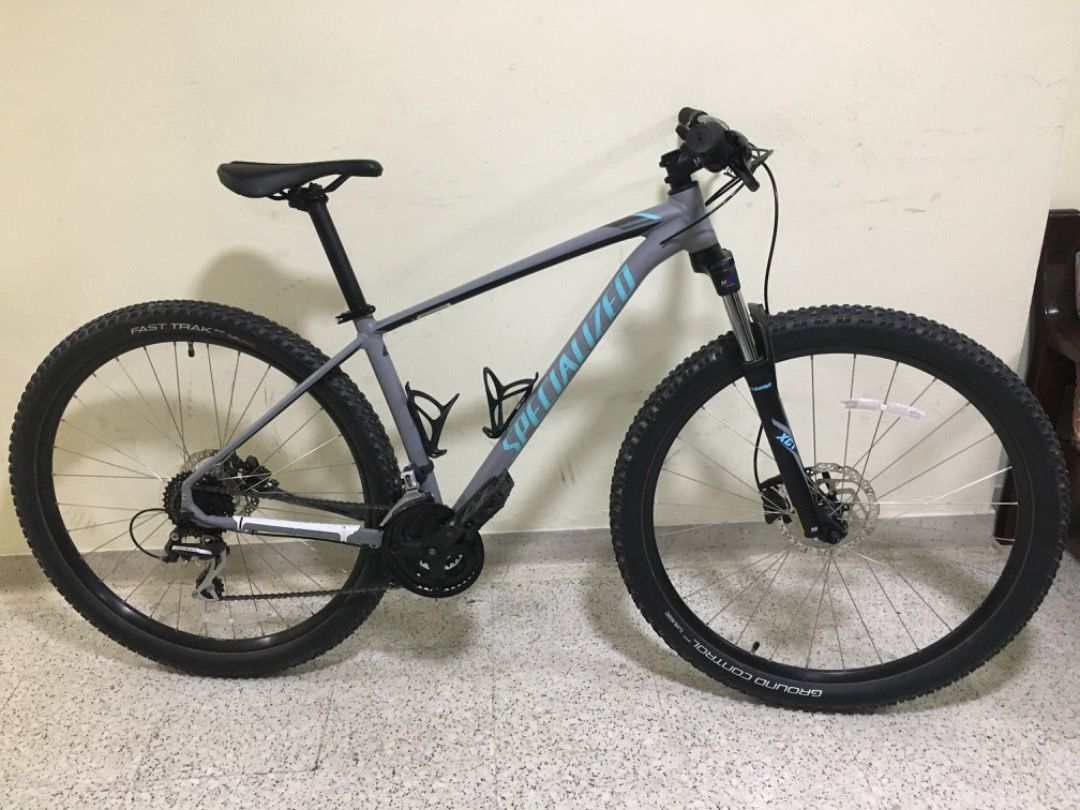 Bicicleta specialized rockhopper 2019 online