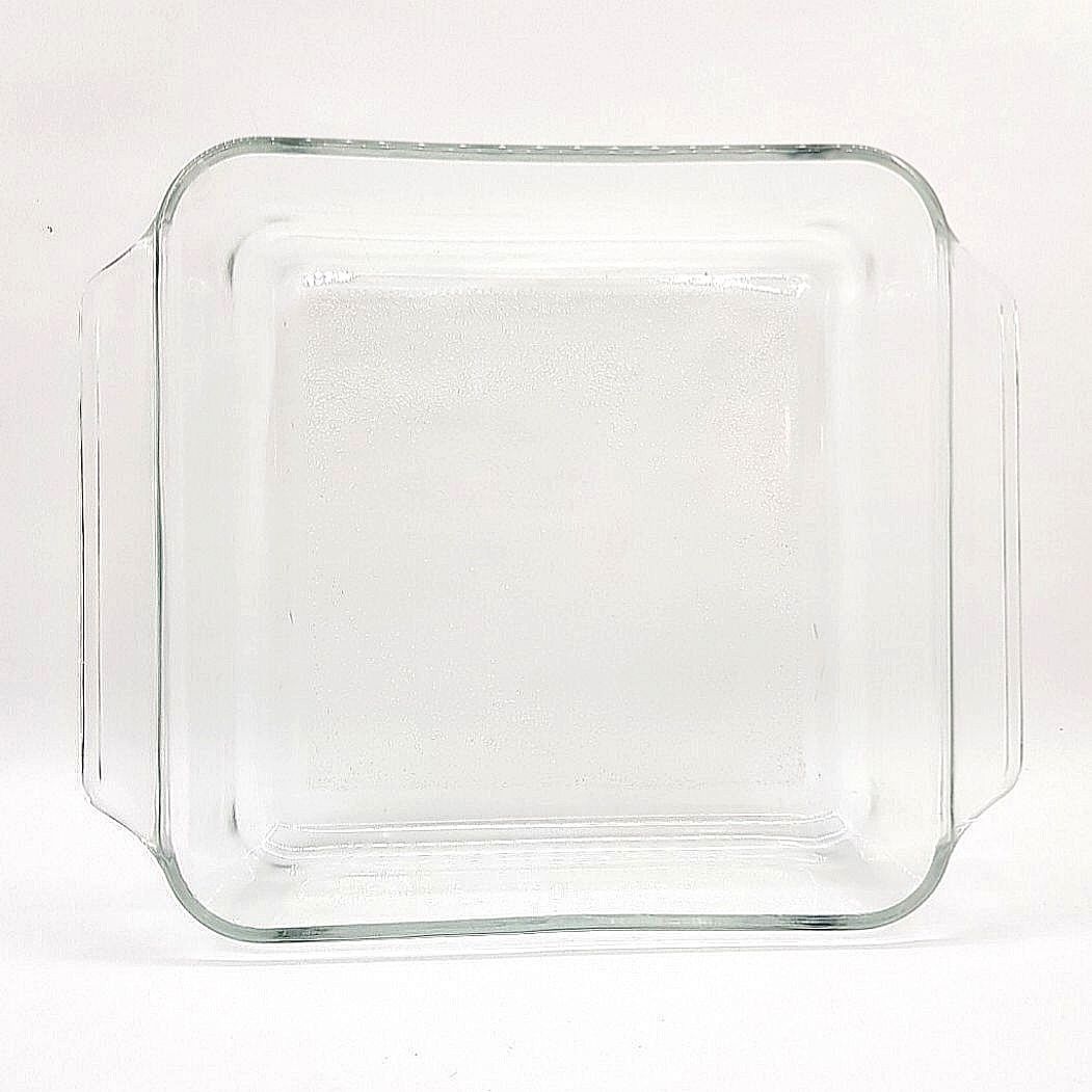Square baking dish USA (Category: Bakeware) located in Imus. Submitted by mostlyvintage (Listing ID 1196649514, Image 1). Description: 🎀 oven and microwave safe square baking dish 🎀 made in USA 🎀 🎀 8.5 × 10 × 2.25 🎀 🎀 textured underside 🎀 🌸For fashion finds and other stuff, pls. visit my other Carousell store: https://carousell.app.link/XSuC3F3Gsuba.