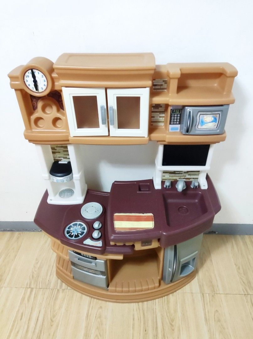 Step 2 lil chef gourmet kitchen hotsell