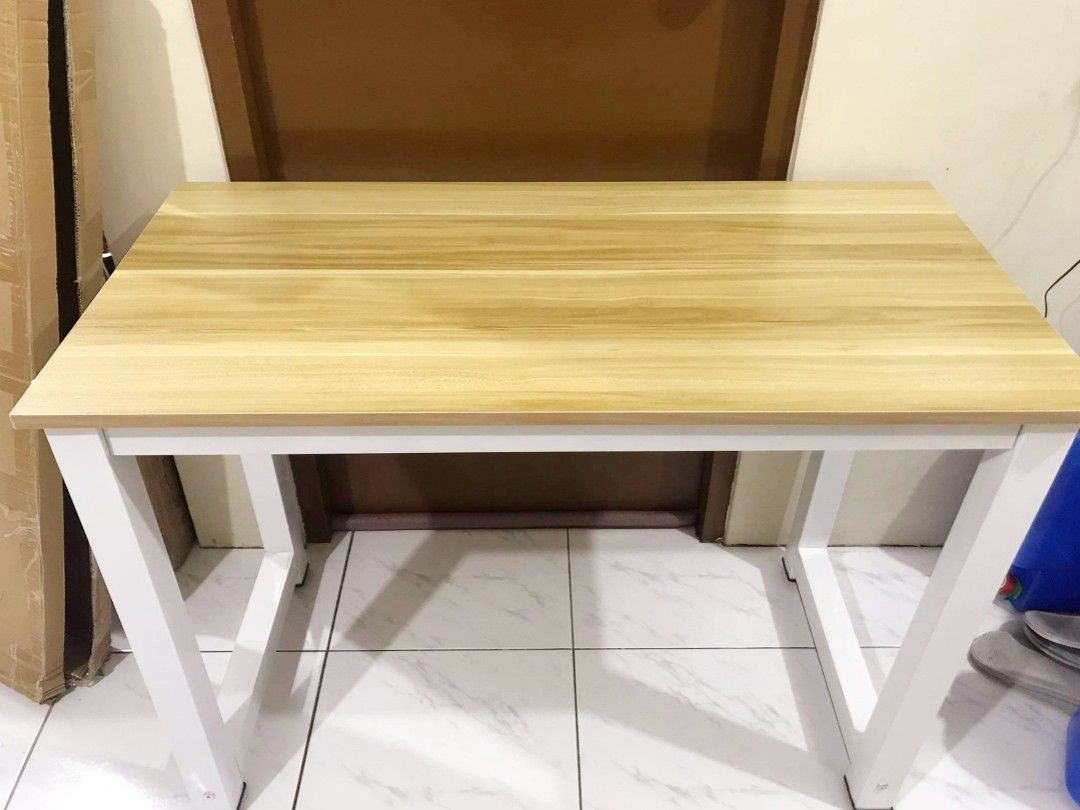 Study Computer Desk Table (Category: Tables & Sets) located in Quezon City. Submitted by darkermatter (Listing ID 1196771098, Image 1). Description: Kakarating lang today. Bought the wrong size. 100cm×50cmx74cm aesthetic.