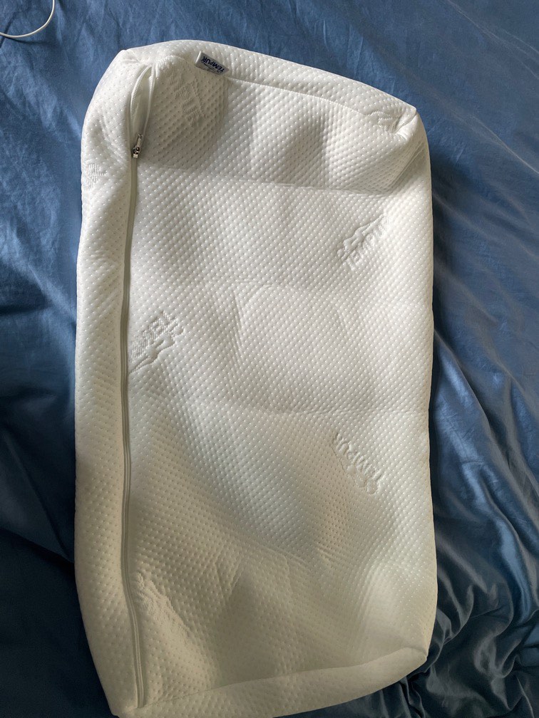 Tempur original pillow case Xl, Furniture & Home Living, Bedding