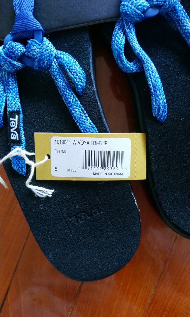 Teva voya discount tri flip