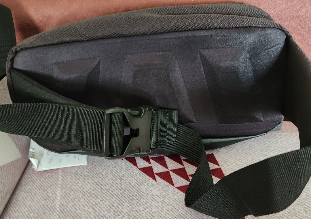 The North Face made in Vietnam, Men's Fashion, Bags, Sling Bags on