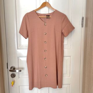 This is April dress