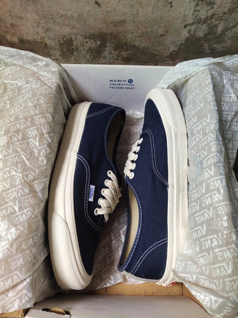 Vans vault Dress blue V1, Men's Fashion 