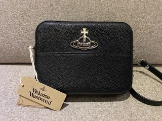 當季新款Vivienne Westwood 經典相機包