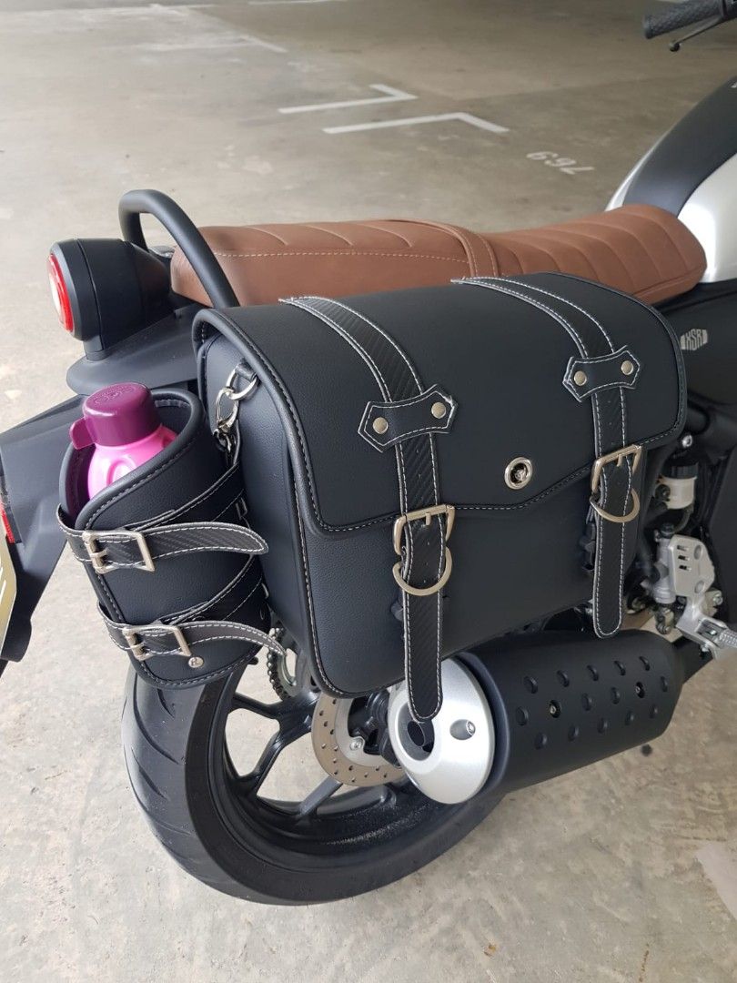 Side shop saddle purse
