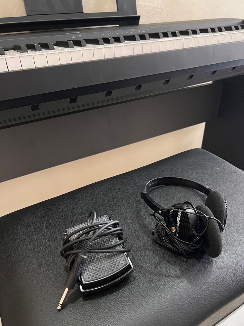 Yamaha P-45 Digital Piano with Stand and Headphones 