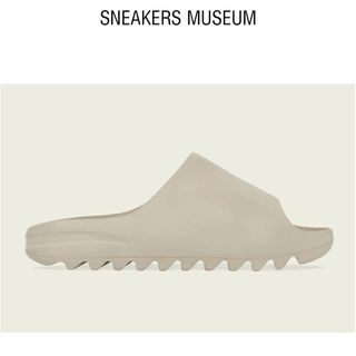 (Category: ) located in . Submitted by sneakersmuseum (Listing ID 1196832981, Image 1). Description: .
