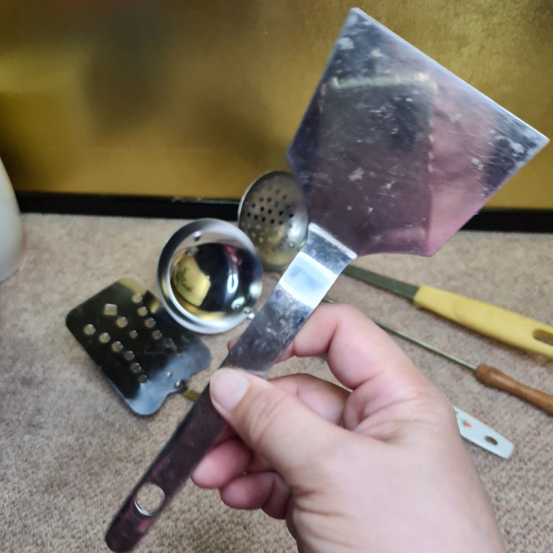 5 PCS. ASSTD. KITCHEN TOOLS/ COOKING LADLES (AS-IS) (Category: Cookware & Accessories) located in Bulacan. Submitted by sakurajade (Listing ID 1196870870, Image 2). Description: 5 PCS. ASSTD. KITCHEN TOOLS/ COOKING LADLES (AS-IS) 👉 Price: P220 ONLY ✅️ Good condition, new arrival, reusable ✅️ Material: Stainless Steel ✅️ Issue: Minor scratches, slightly used.