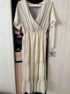 韓國溫柔小姊姊杏色小碎花洋裝
