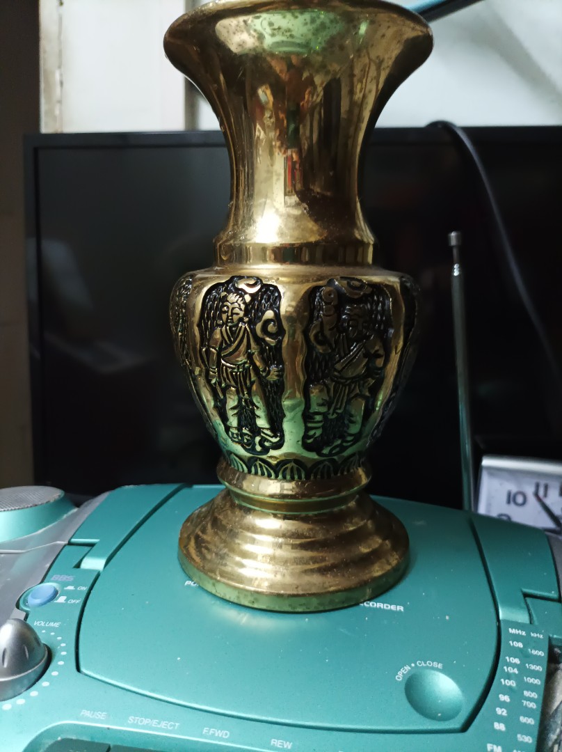 海外並行輸入正規品 花瓶□古銅製耳付き饕餮文細密彫刻広口六角形瓶