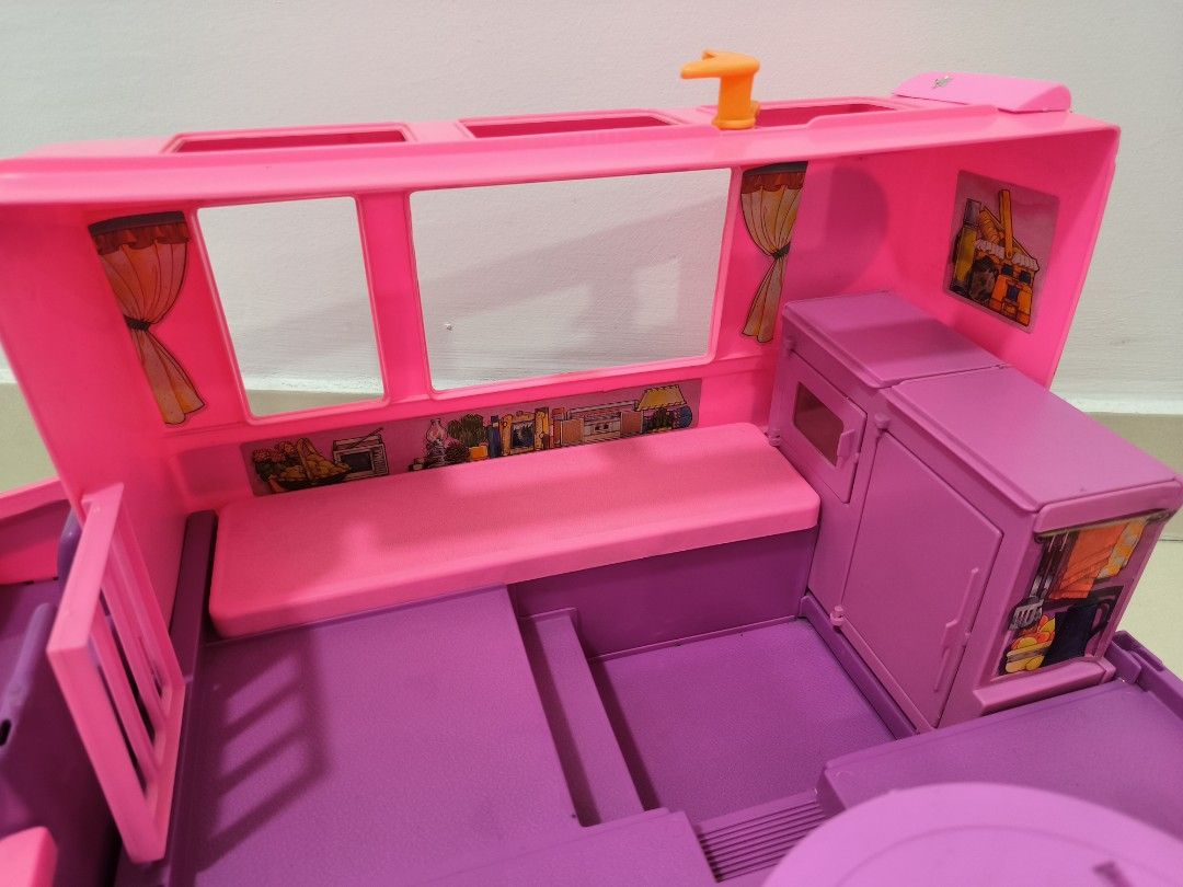 Barbie magical 2025 motorhome 1988