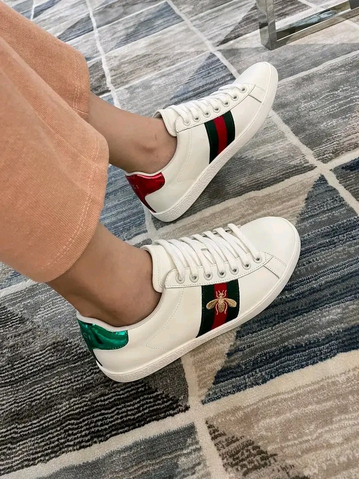 Gucci Ace Bee Embroidered Sneakers Size EU 38 25cm in women