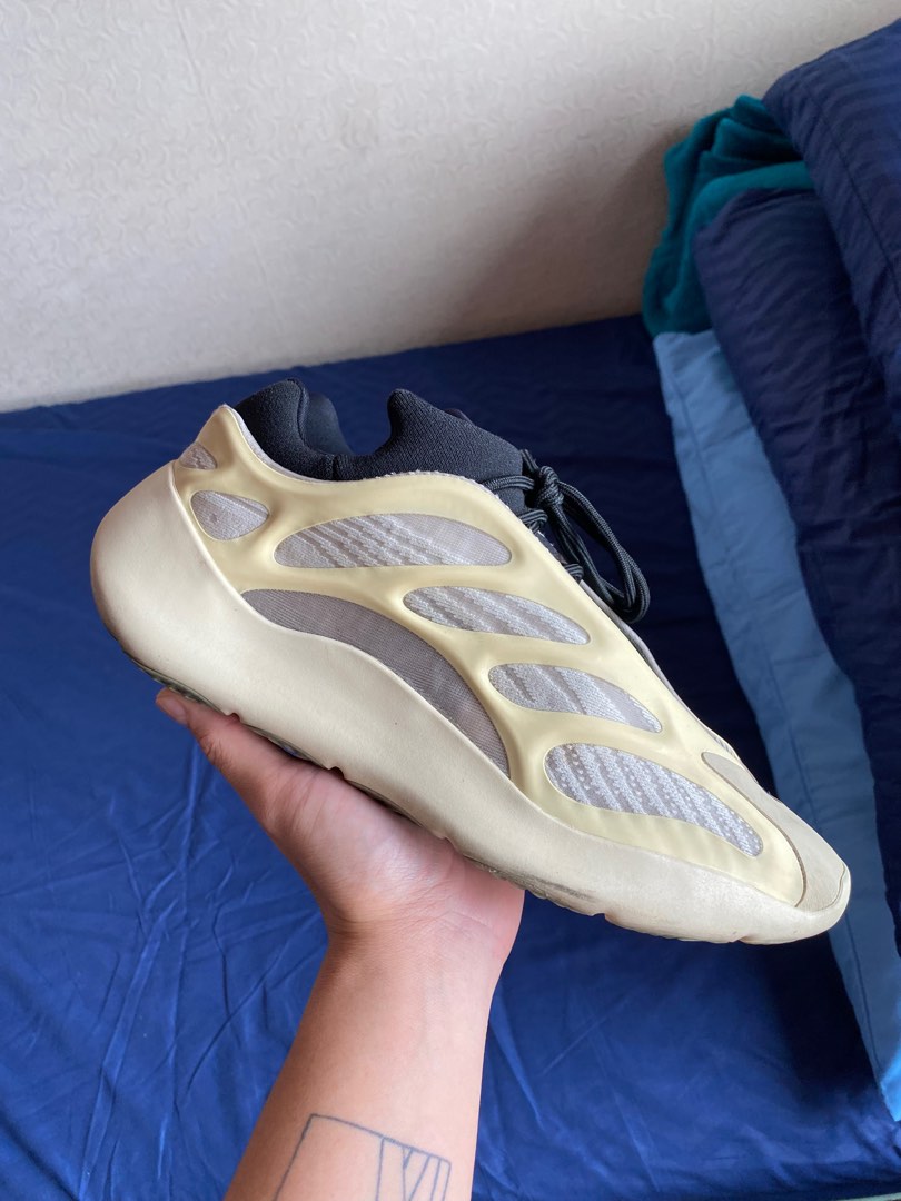 Kanye west 700 outlet