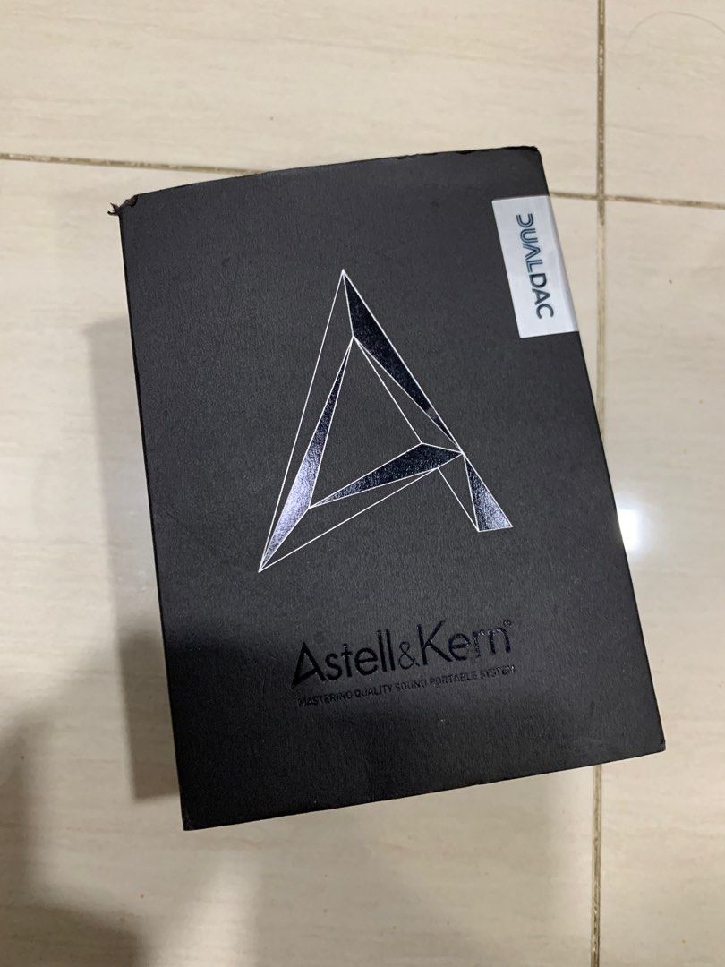Astell & Kern AK120 with box and case, Audio, Portable Music