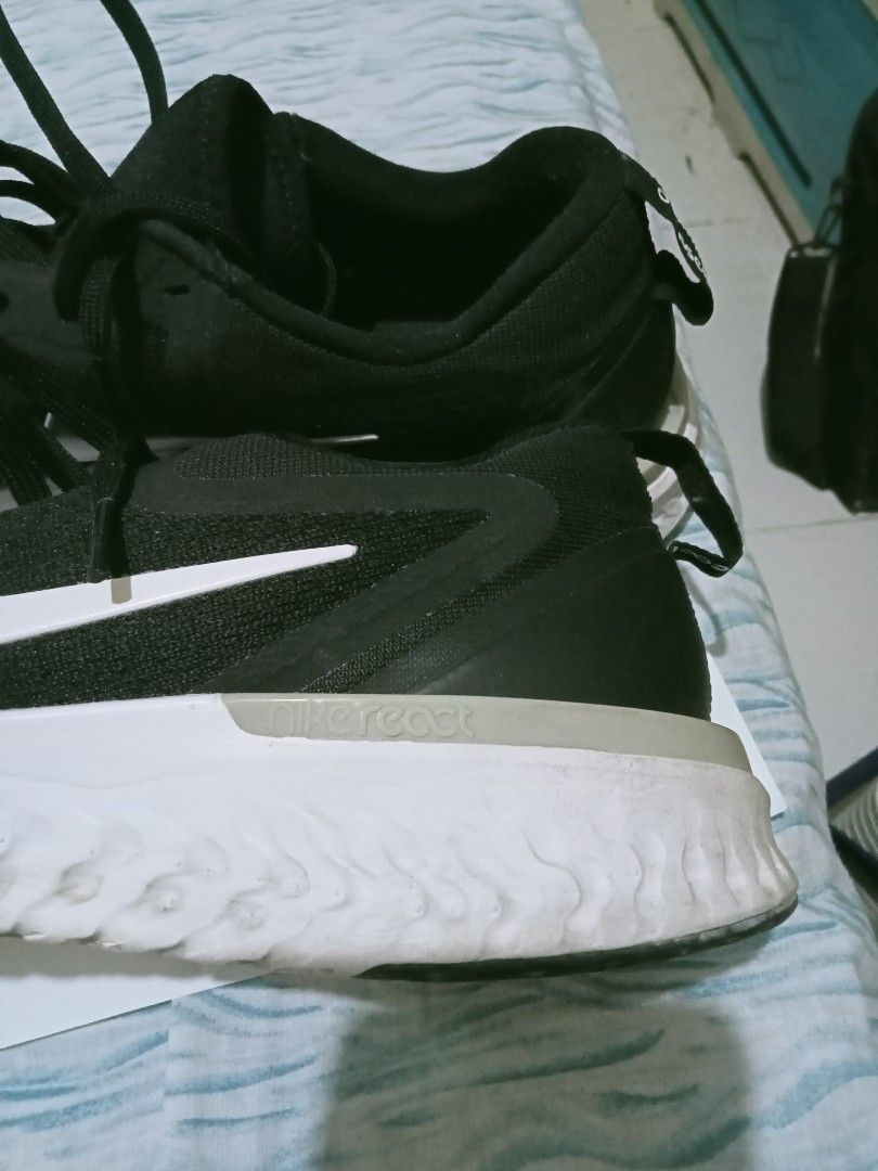 Authentic Nike Odyssey React (Category: Sneakers) located in Dasmarinas. Submitted by monching123 (Listing ID 1197024293, Image 3). Description: Authentic Nike Odyssey React Slighlt used Free shipping.