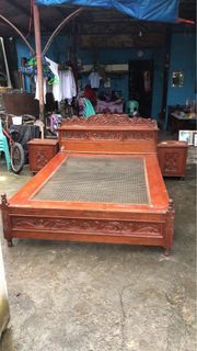 BED FRAME WITH HEADBOARD AND SIDE TABLES