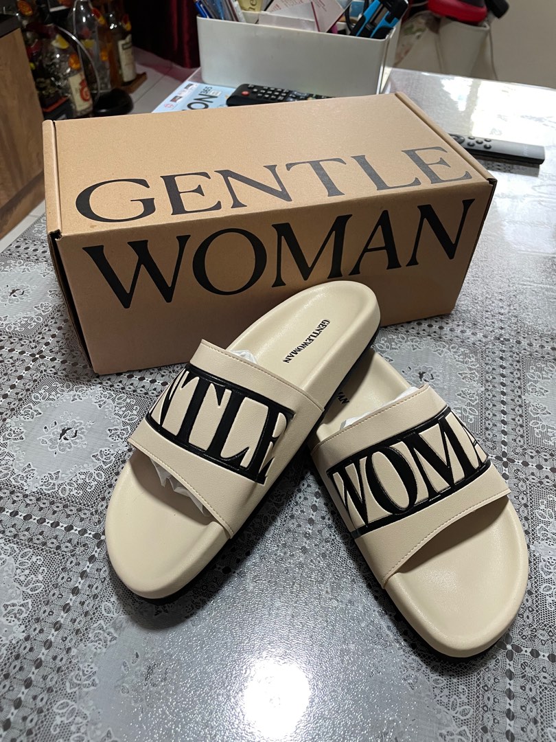 BNIB Gentlewoman Slides sz 38, Women's Fashion, Footwear, Flipflops and ...