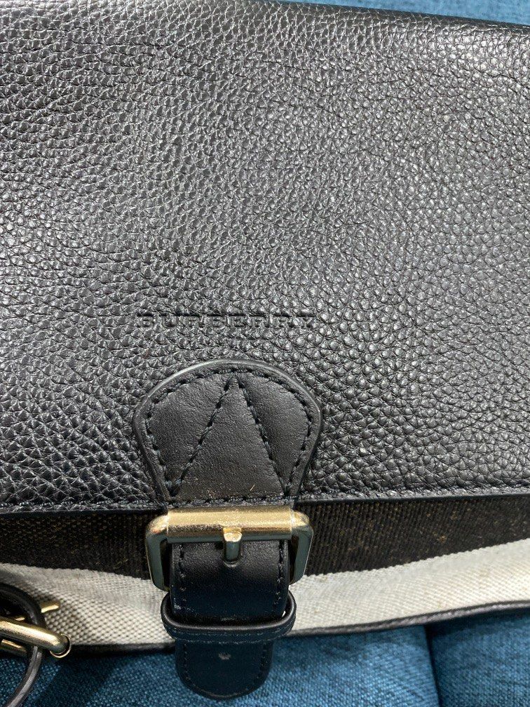 Burberry brit grainy canvas 2025